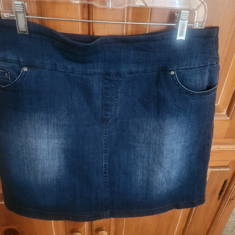 Stylish Dark Blue Denim Skort